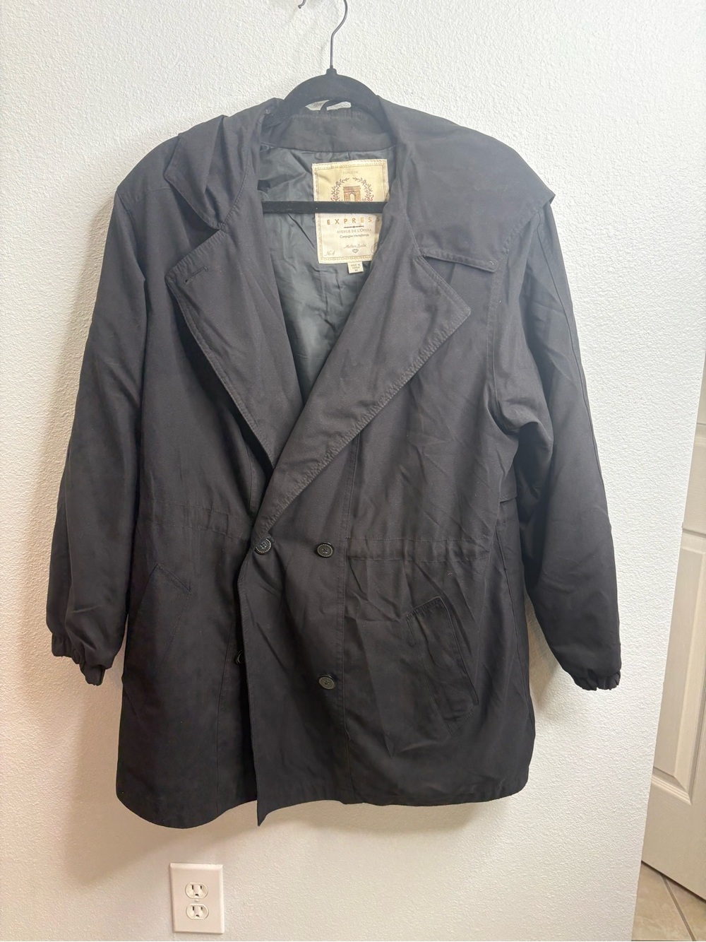 Express Size Medium Hooded Black Jacket